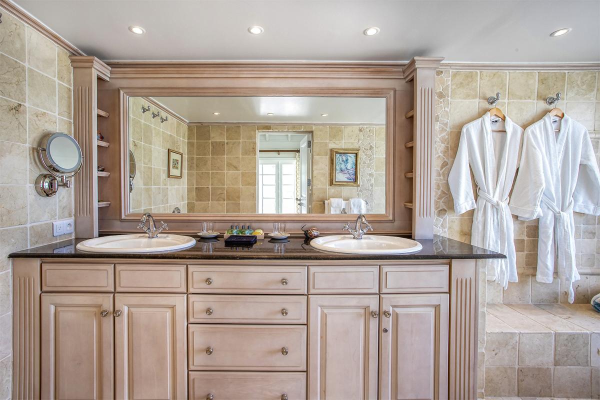 A louer villa 3 chambres Terres Basses Saint Martin_ Salle d'eau - 31
